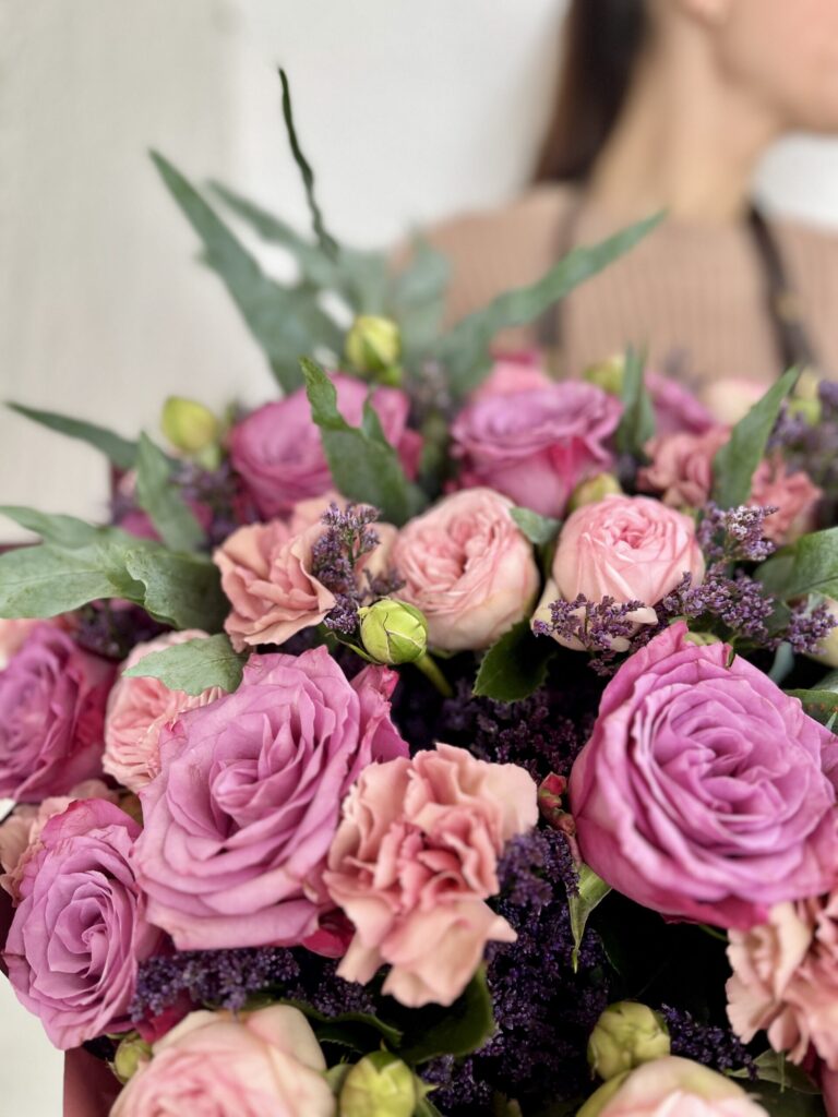 Gėlių puokštė „Alyvinė svaja“ - Image 3