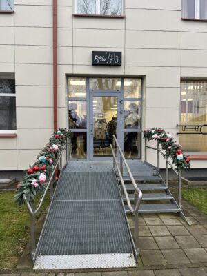 Kalėdinis fasado dekoras „Subtilios Kalėdos“